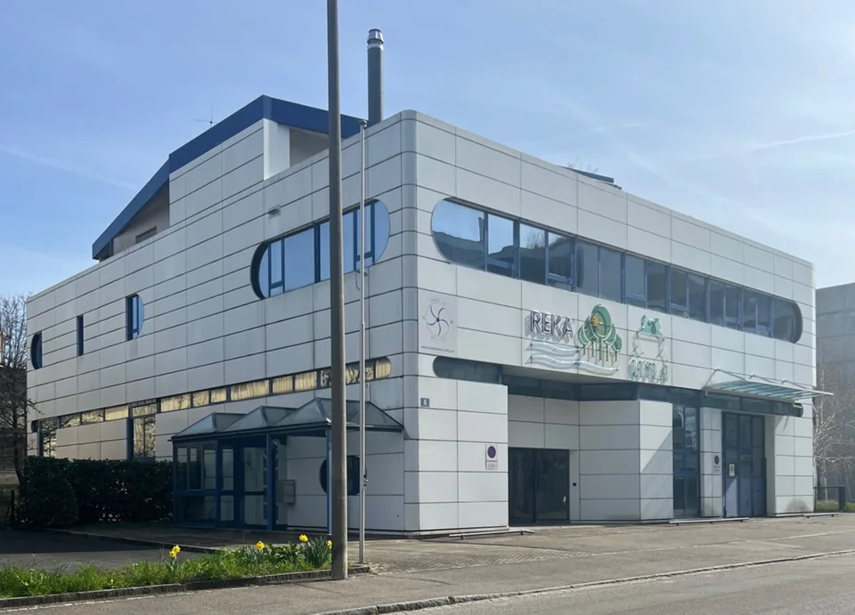 Einmalige Gewerbefläche im Attikageschoss in Allschwil zu vermieten