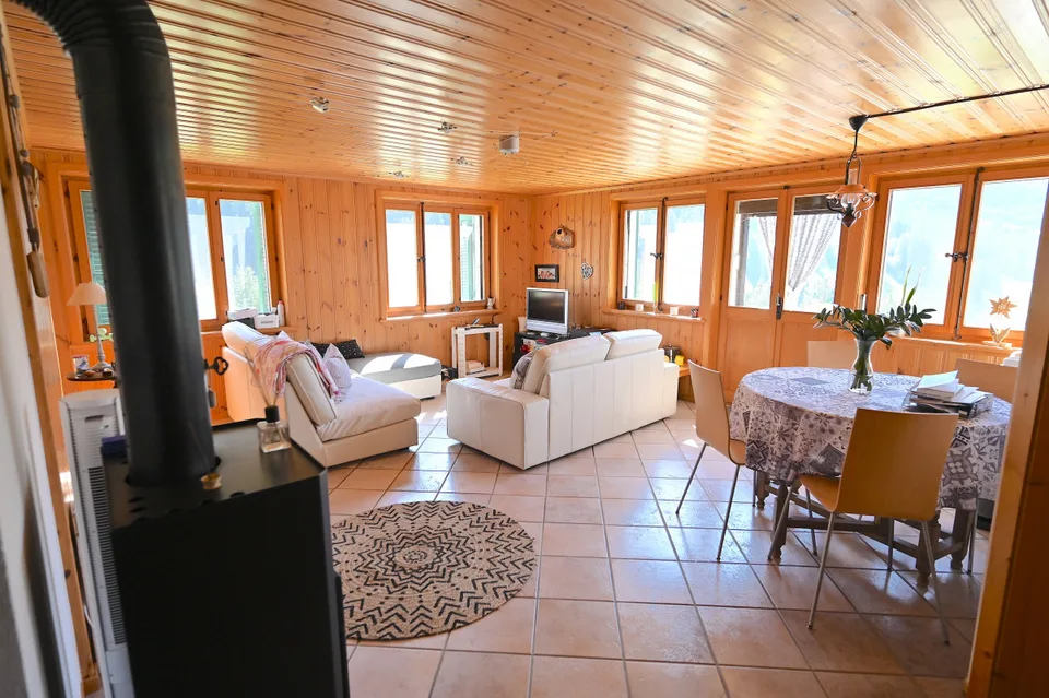 L'ETIVAZ - SUPERBO CHALET DI TRE APPARTAMENTI – foto 9 di 9
