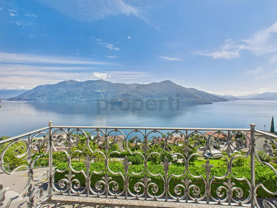 Accogliente casa unifamiliare con vista mozzafiato sul Lago Maggiore a Brissago