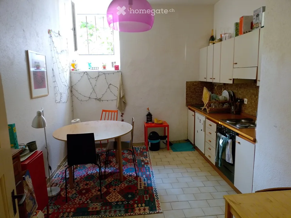 Großes 2-Zimmer-Apartment in der Unterstadt von Fribourg