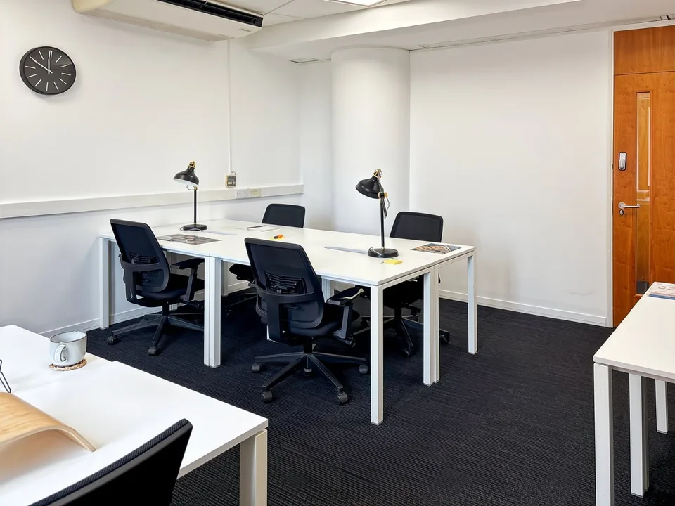 Privater Büroraum für 20 in Regus Stauffacher