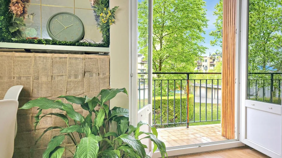 Angenehmes T4 mit Parkplatz und Keller in Annemasse Romagny