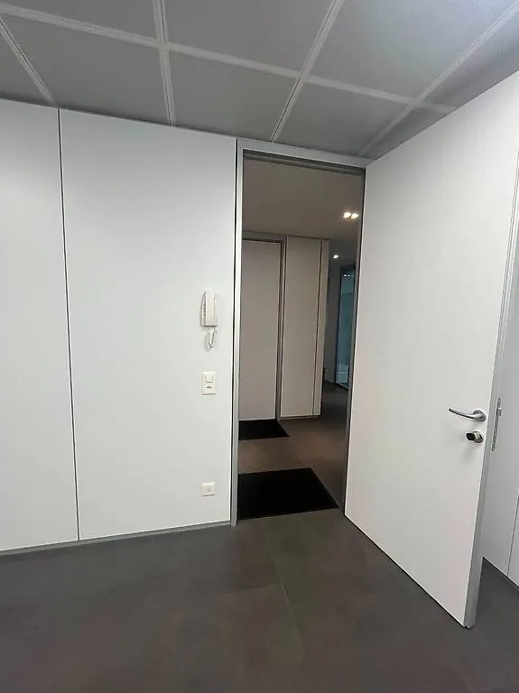Ampio ufficio commerciale nel Centro MiX Moesa Servizi – foto 6 di 8
