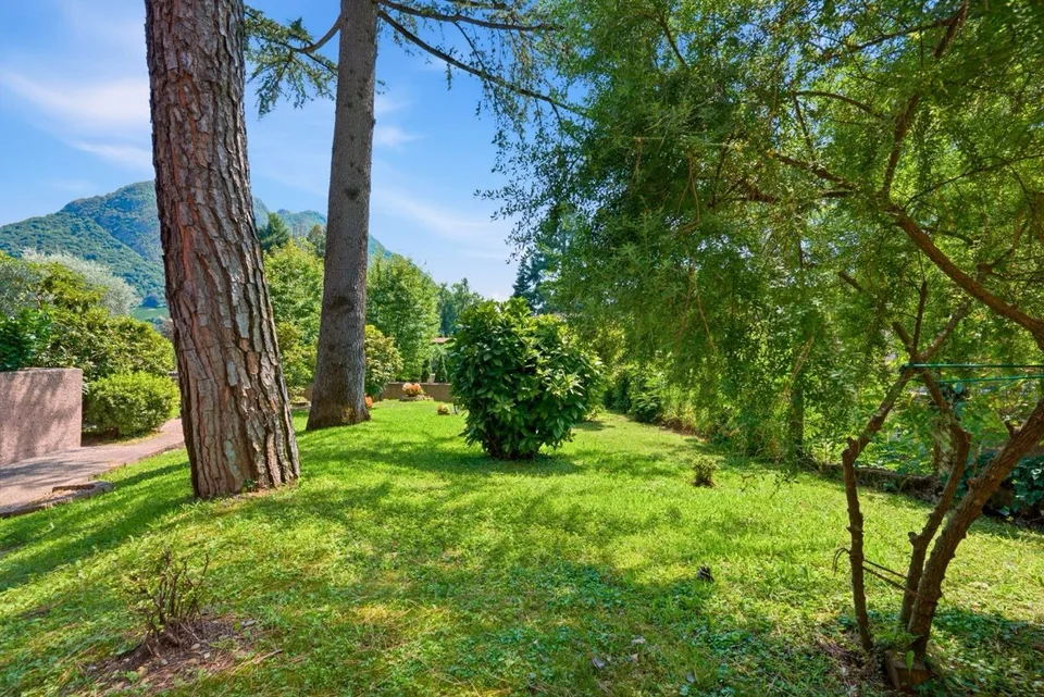 Résidence élégante de trois étages avec jardin privé à proximité de la Villa Principe Leopoldo – photo 20 sur 21