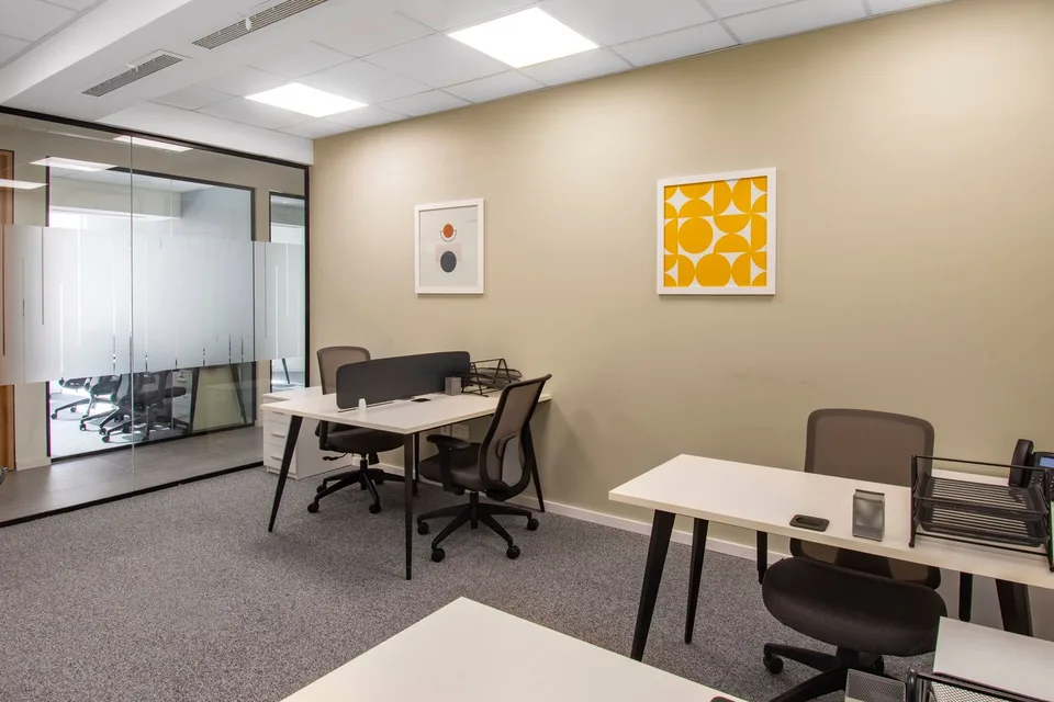 Espace de bureau privé pour 20 personnes à Regus Spoom Green City, Manegg