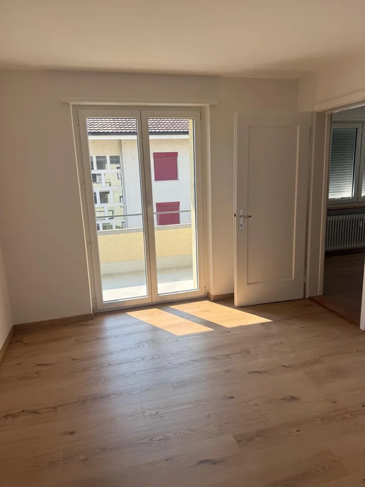 Helle 4.5-Zimmer-Wohnung mit Balkon in Lyss