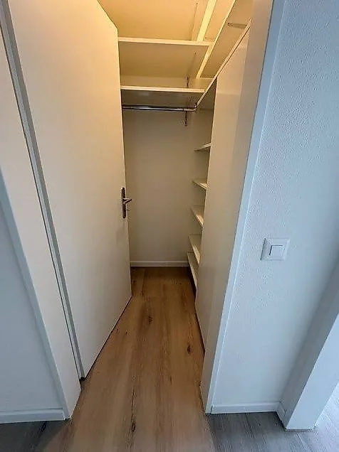 Appartement rénové avec branchement pour lave-linge