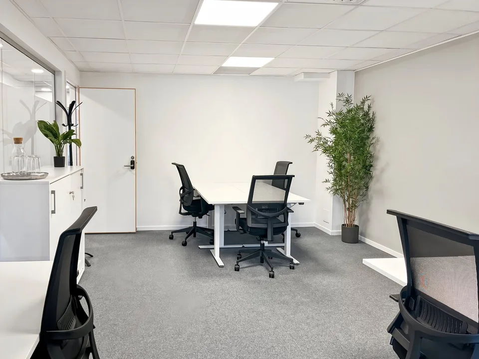 Privater Büroraum für 30 in Regus Spoom Green City, Manegg