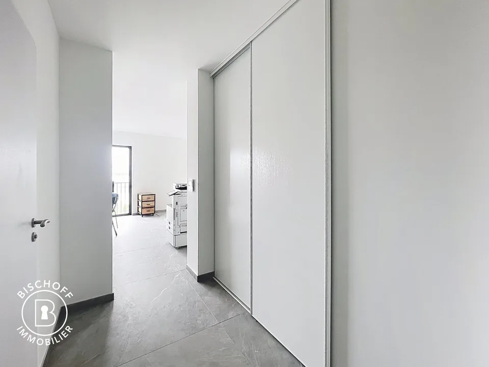 Moderne 1-Zimmer-Wohnung mit Balkon und Panoramablick in Saint-Louis – Foto 8 von 25