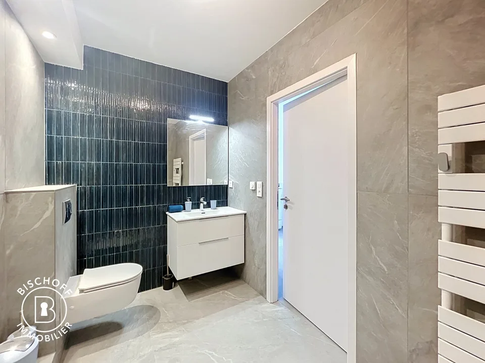 Moderne 1-Zimmer-Wohnung mit Balkon und Panoramablick in Saint-Louis