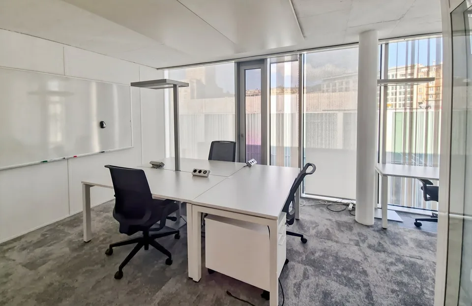 Bureau privé pour 50 à Regus City Flon