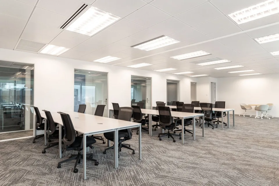 Bureau privé pour 30 à Regus Versoix Station Lakeside