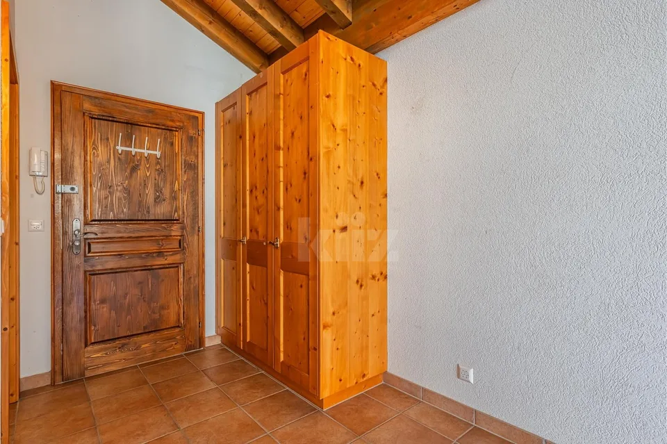 Beautiful studio with balcony and open view – photo 6 of 11