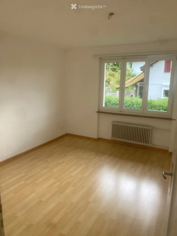 Appartement lumineux 3.5 pièces avec balcon et garage à Aarau