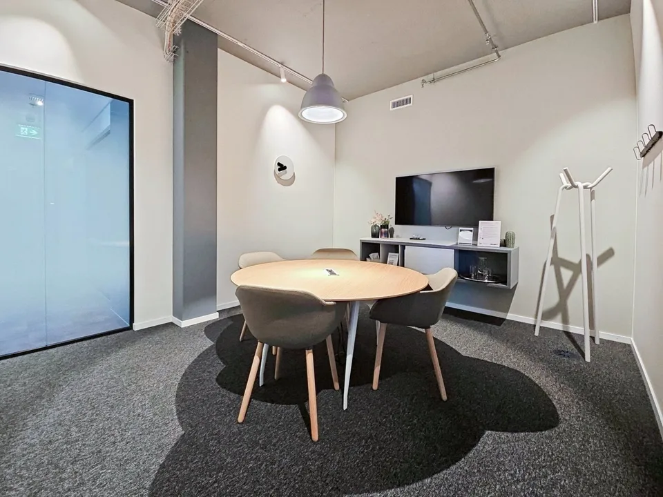 Privater Büroraum für 50 in Regus Andreaspark