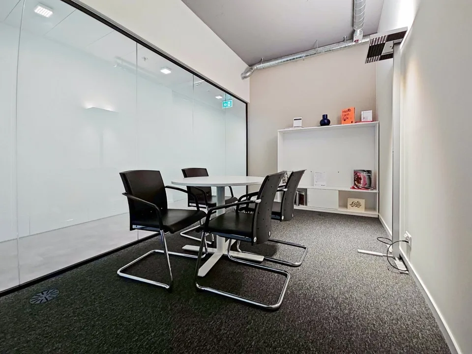 Privater Büroraum für 30 in Regus Andreaspark
