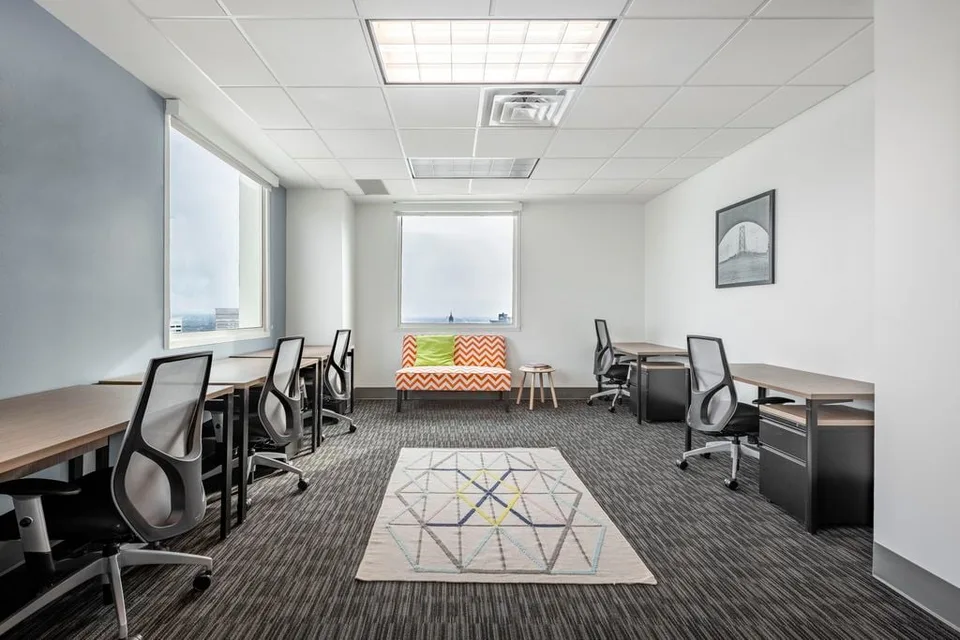 Privater Büroraum für 50 in Regus Spoom Kriens