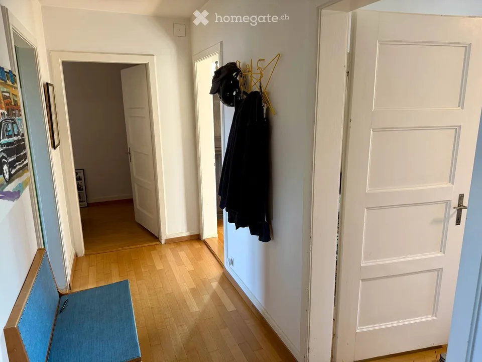 Charmante 3-Zimmer-Altbauwohnung inkl. Parkplatz an ruhiger und zentraler Lage in Zürich