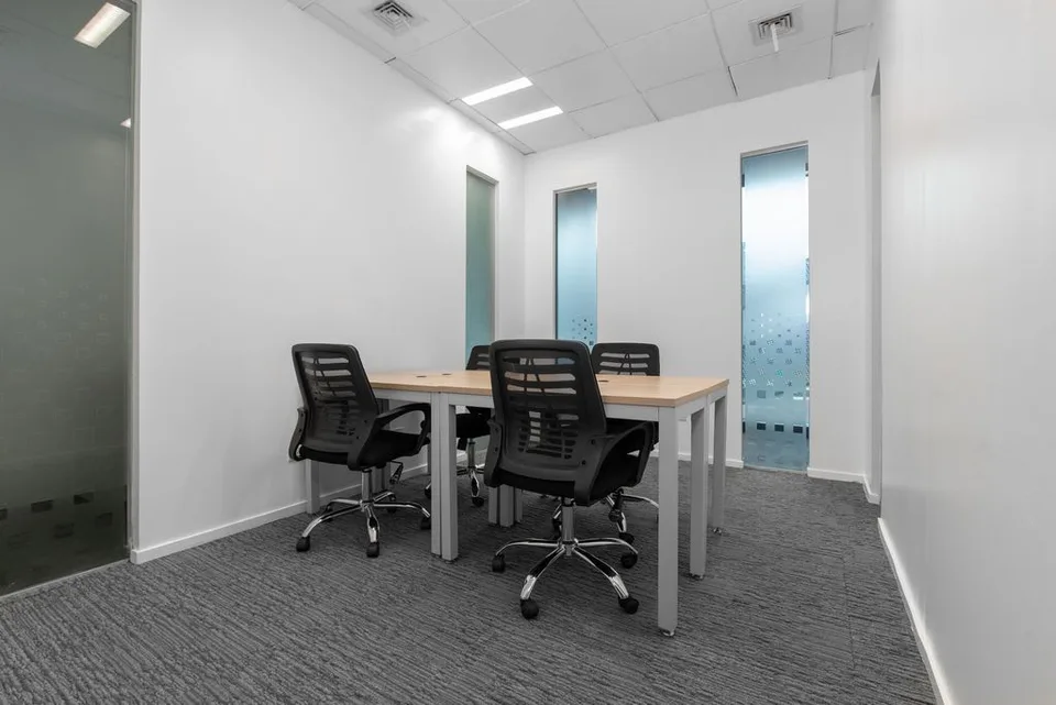 Privater Büroraum für 50 in Regus Dammstrasse