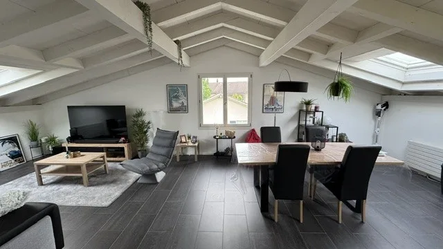 Charmante Dachwohnung in Lyss – Ruhig, Sonnig & Tierfreundlich