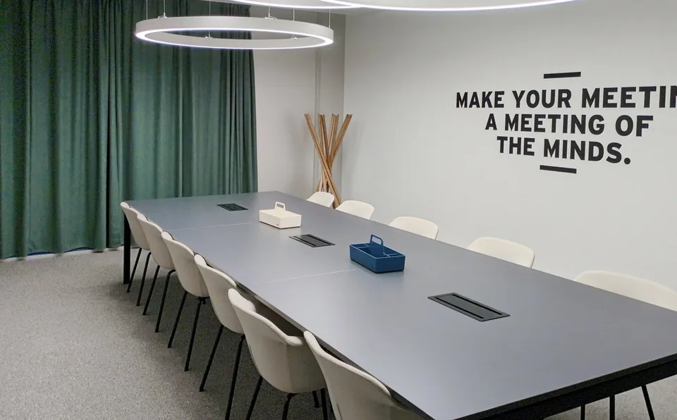 Büro-Design für 20 Personen bei Spaces Quartier de l'Étang