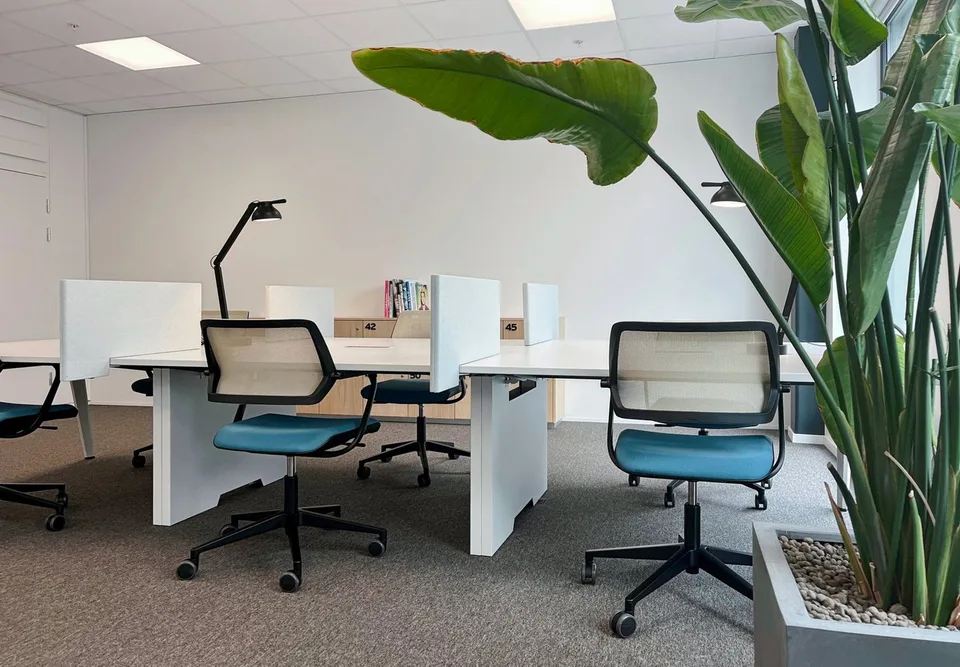 Bureau design pour 40 à Spaces Quartier de l'Étang