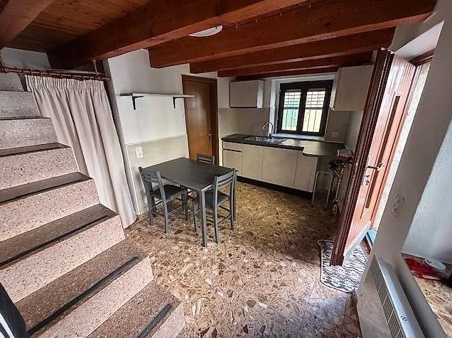 Schönes Steinhaus, möbliert - Giubiasco – Foto 10 von 13