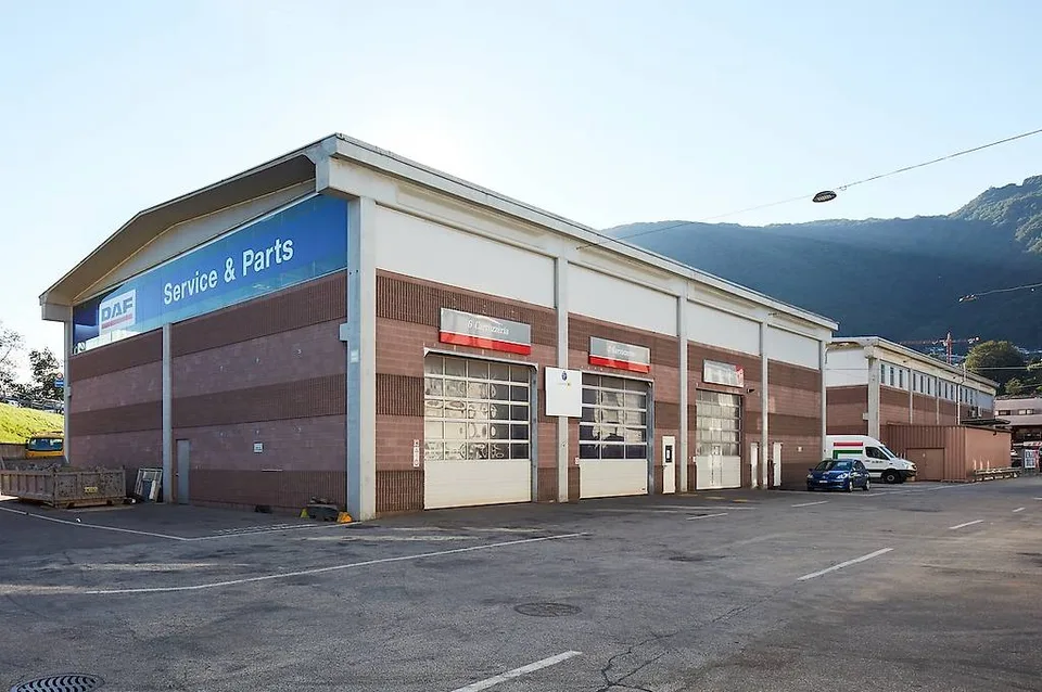 Spazio industriale /artigianale /magazzino 271 mq!