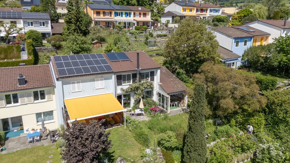 Charmantes Reiheneinfamilienhaus mit Gartenoase und Weitsicht