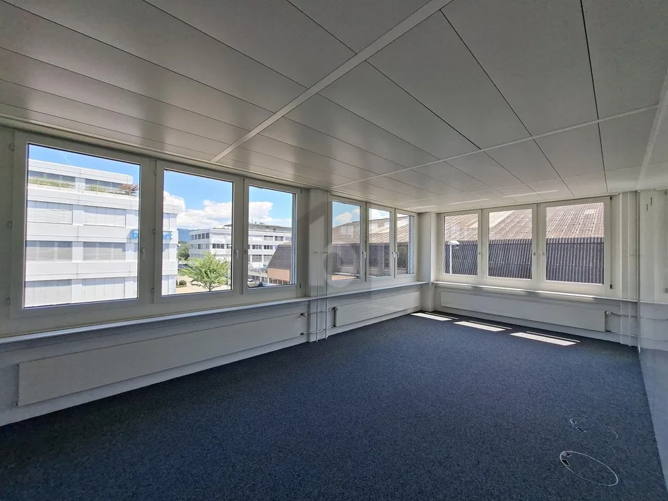 FLEXIBLE BÜROFLÄCHE MIT BESTER INFRASTRUKTUR