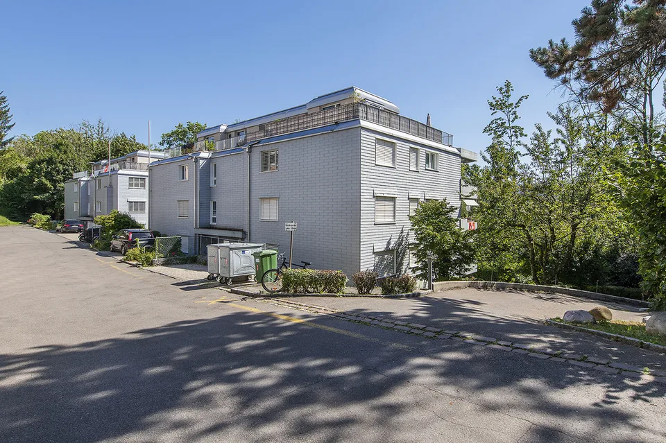 Einstellplatz - Nahe Coop und Migros