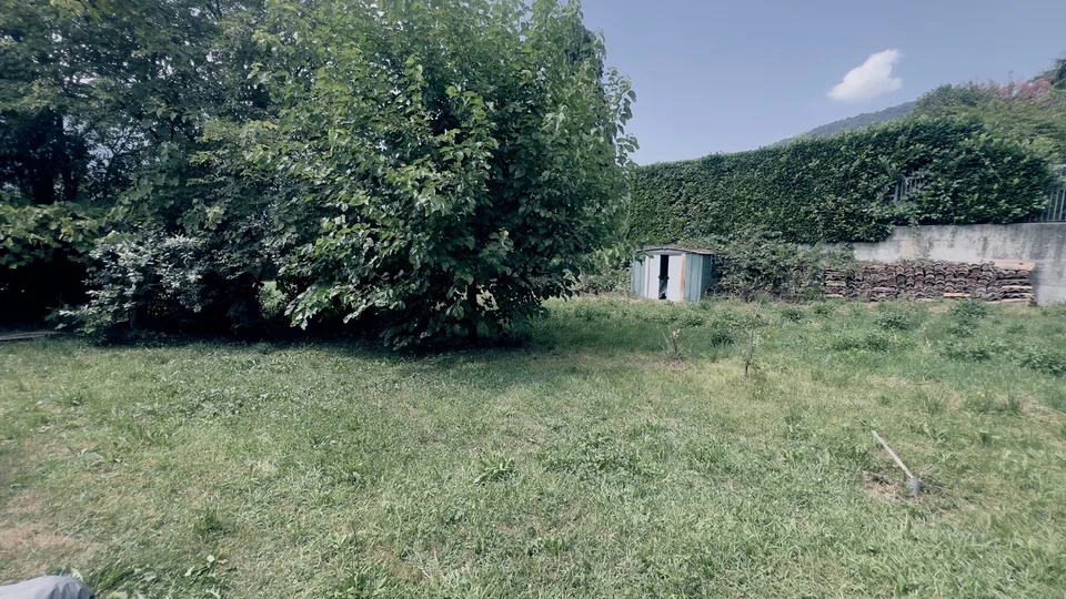 TERRENO CON LICENZA PER 4 VILLETTE A PONTE CAPRIASCA