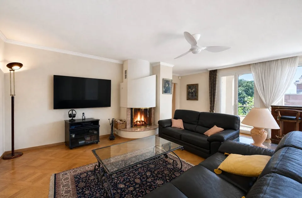 Exklusivität: Prächtige 156 m² Wohnung mit Seeblick