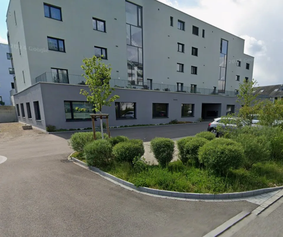 Spazio commerciale in costruzione grezza