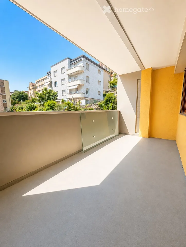 NEUCHÂTEL, TWO SUNNY ROOMS WITH BALCONY CLOSE TO TRAIN STATION