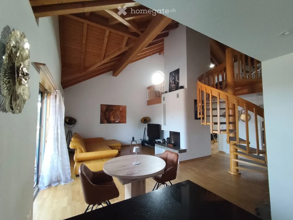 Traumhafte 5.5-Zi-Maisonette Sichtgebälk Cheminée Märstetten