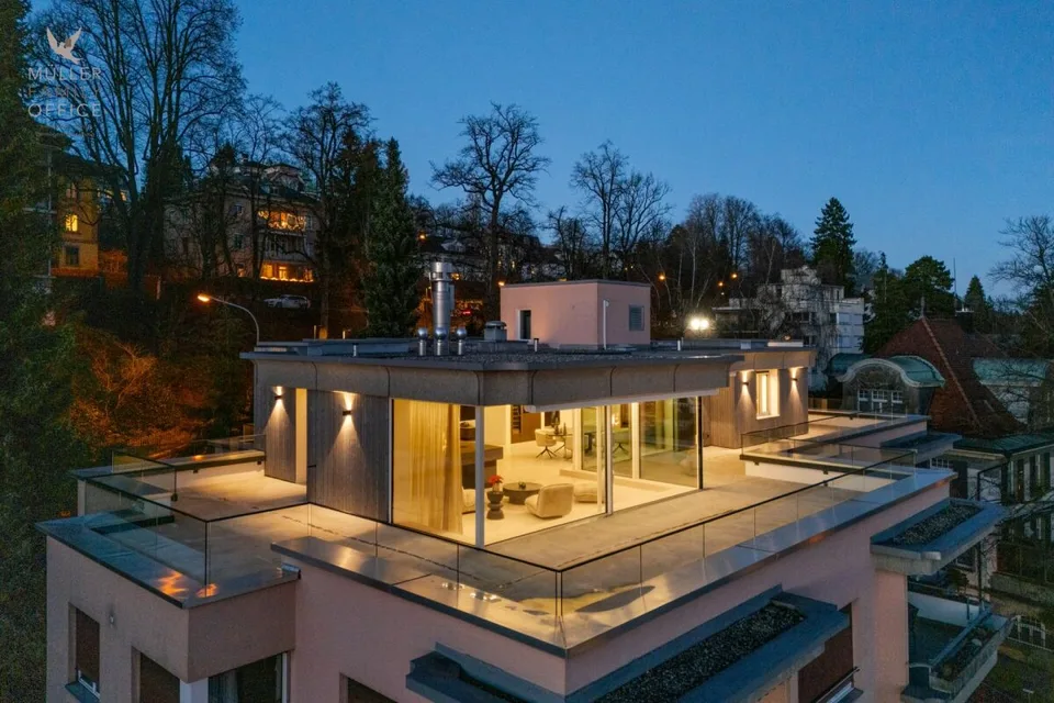 Le penthouse Rosenberg - une propriété de luxe architecturale unique au-dessus des toits de St. Gallen