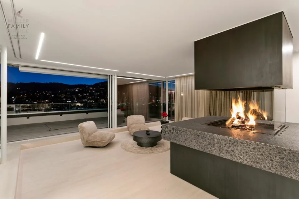 Le penthouse Rosenberg - une propriété de luxe architecturale unique au-dessus des toits de St. Gallen