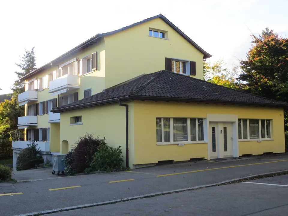 Charmante 4-Zimmer-Altbauwohnung