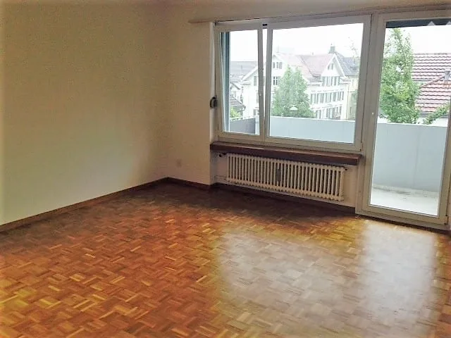 Helle, lichtdurchflutete 2.5-Zimmer Wohnung in St. Gallen