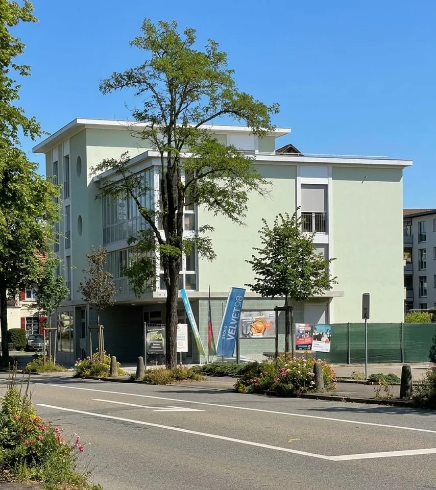 Appartamento di città stiloso 3 locali con balcone in affitto a Effretikon