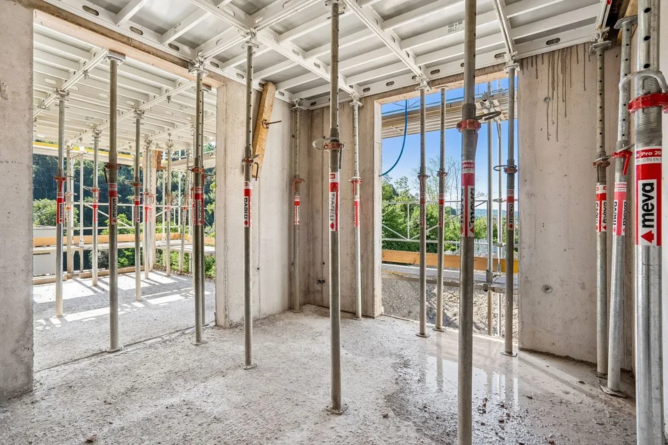 Appartamento nuovo di 4,5 locali con vista lontana nel verde a Schaffhausen in vendita