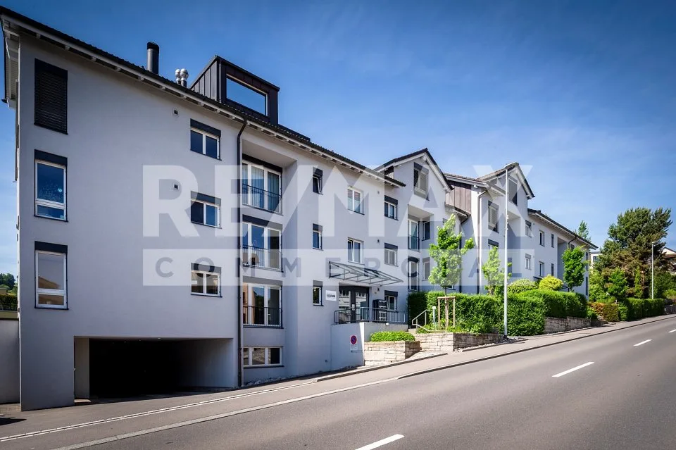 Repräsentative Büroräumlichkeiten im steuergünstigen Wilen-Wollerau SZ zu kaufen! Im Baurecht.