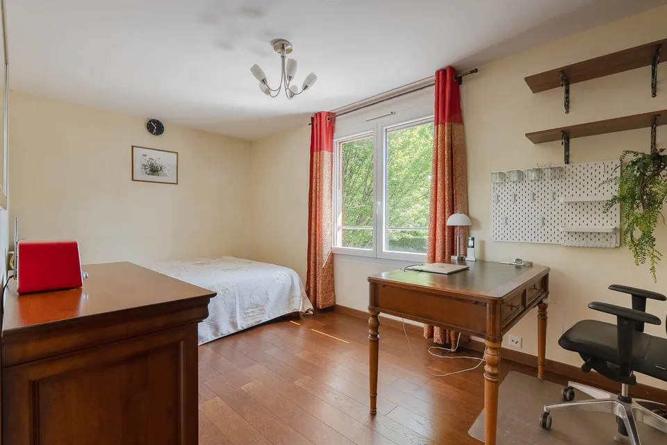 Einfamilienhaus in Allaman, nahe dem See und dem Wald – 6,5 Zimmer mit Garten – Foto 25 von 26