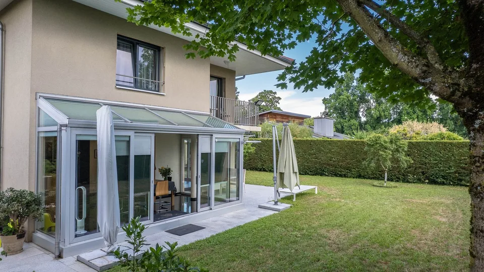 Casa indipendente ad Allaman, vicino al lago e alla foresta – 6,5 locali con giardino