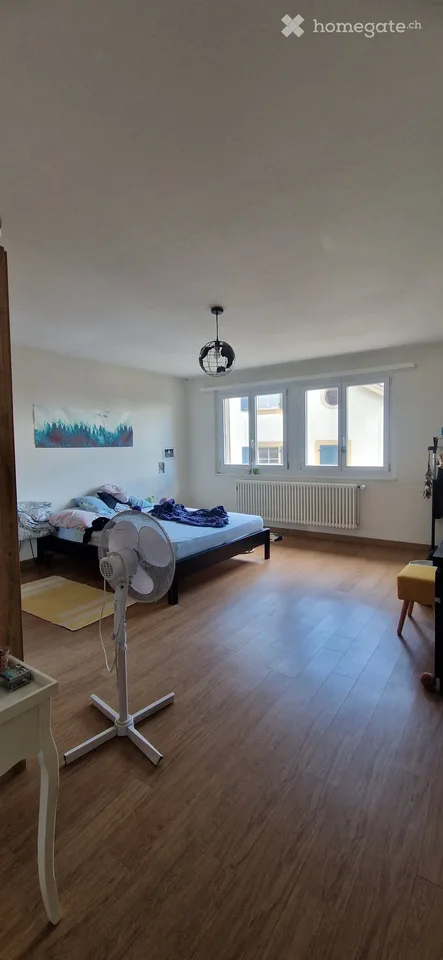 Charmant appartement de 2,5 p. avec balcon + vue à St-Blaise