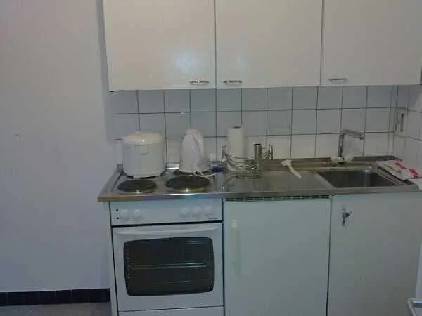 Helle 2.5-Zimmer-Wohnung mit Balkon im 8. Stock in Basel
