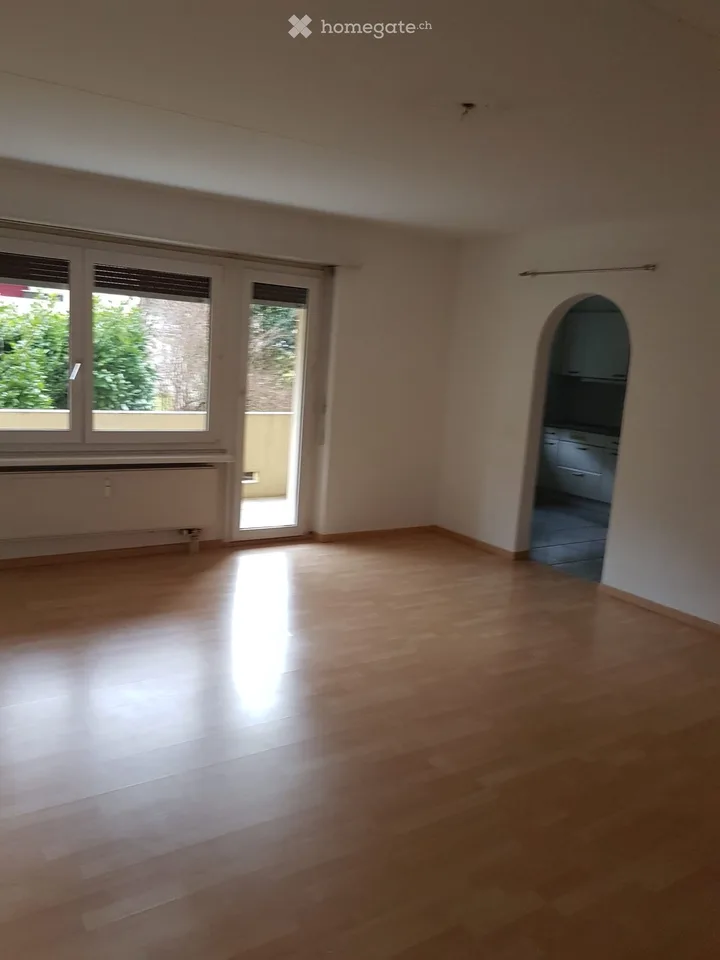Charmante 2.5-Zimmer-Wohnung in Reichenburg – Sonnig und ruhig gelegen