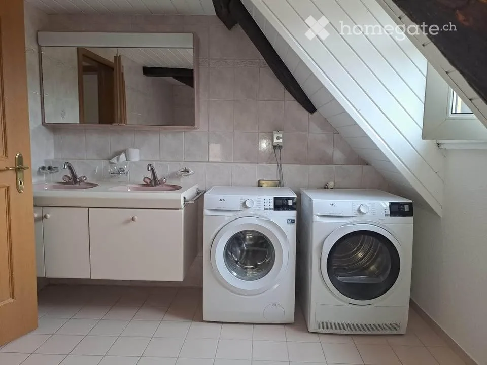 Charmante 4.5 Zimmer Maisonette mit Garten und viel Charme