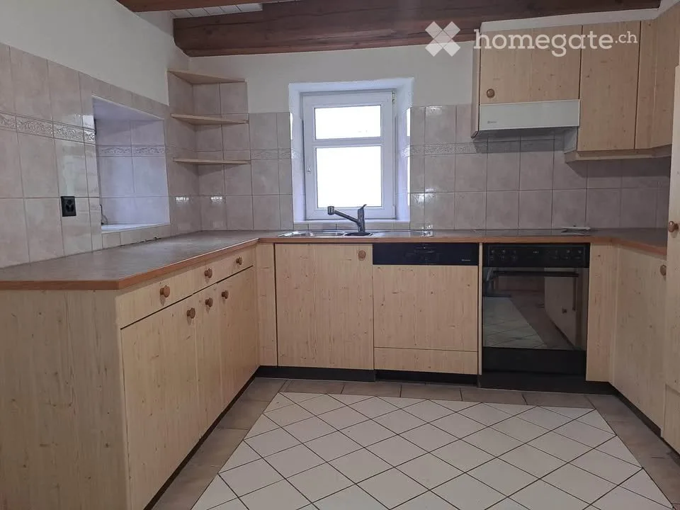 Charmante 4.5 Zimmer Maisonette mit Garten und viel Charme